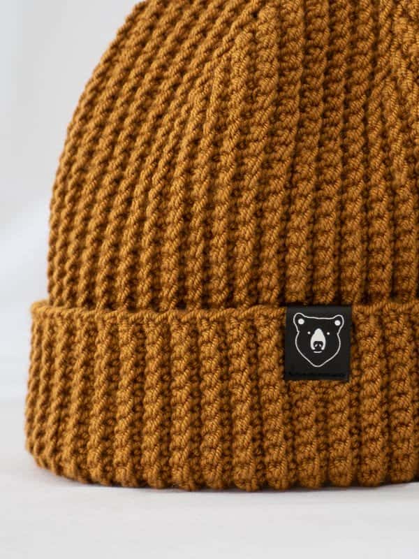 Hand-Knitted Beanie - miniatura 9