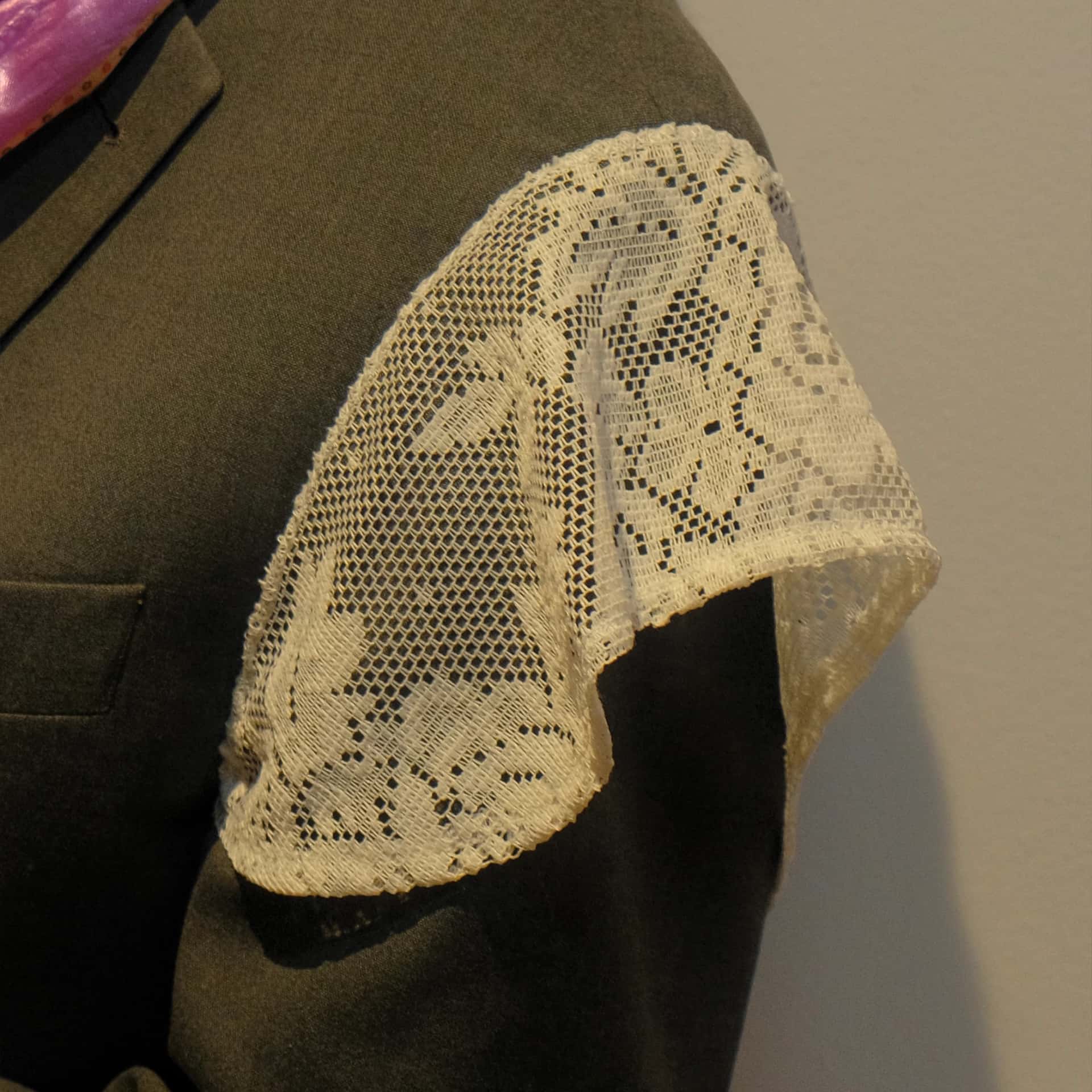 Upcycled Blazer w/ Lace - miniatura 9
