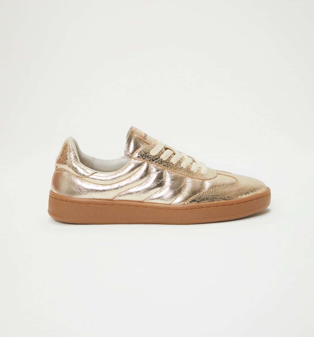 Tenis metalizado