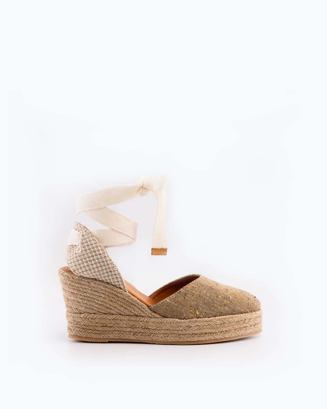 Silvia Cobos Maca Double Camel