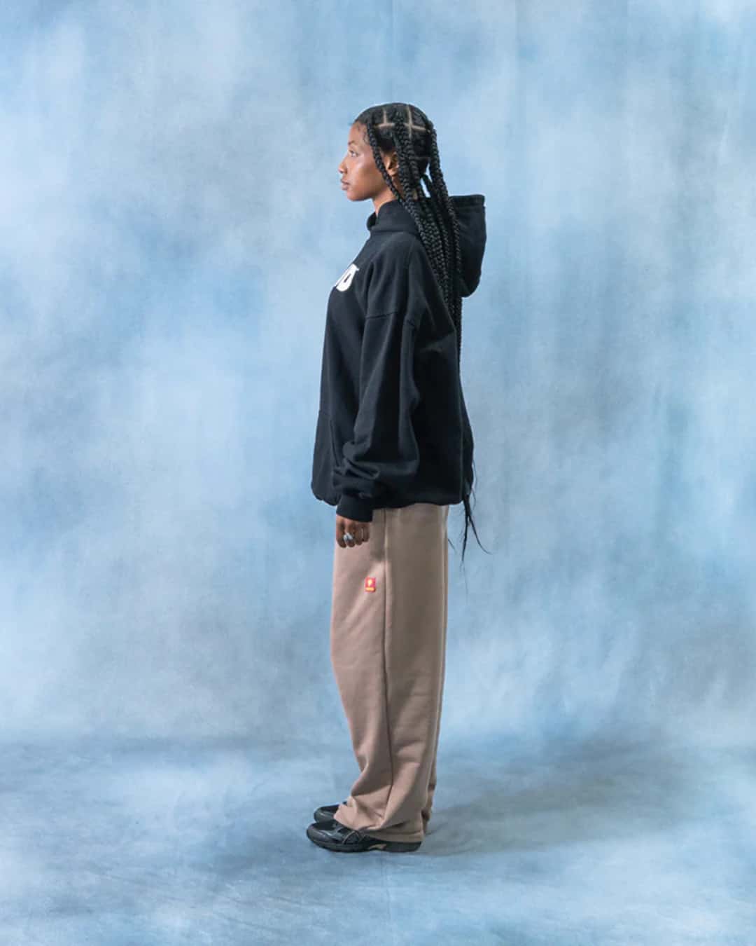 HOODIE BLOCK BLANCO SOBRE NEGRO BOXY FIT - miniatura 4