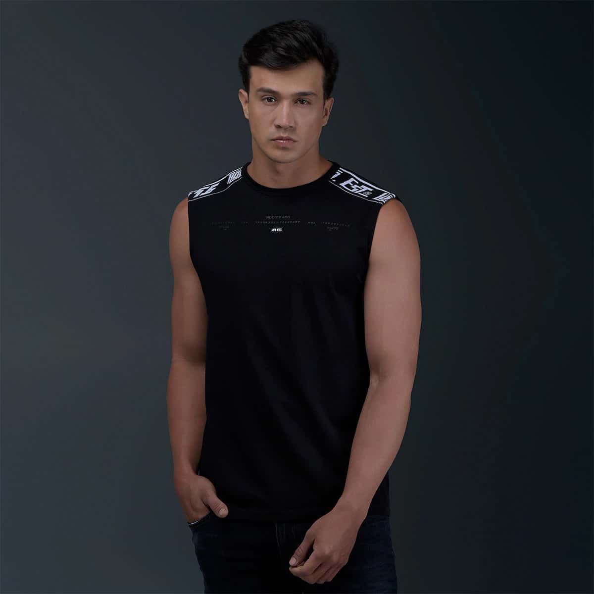 Camiseta Manga Sisa Negra
