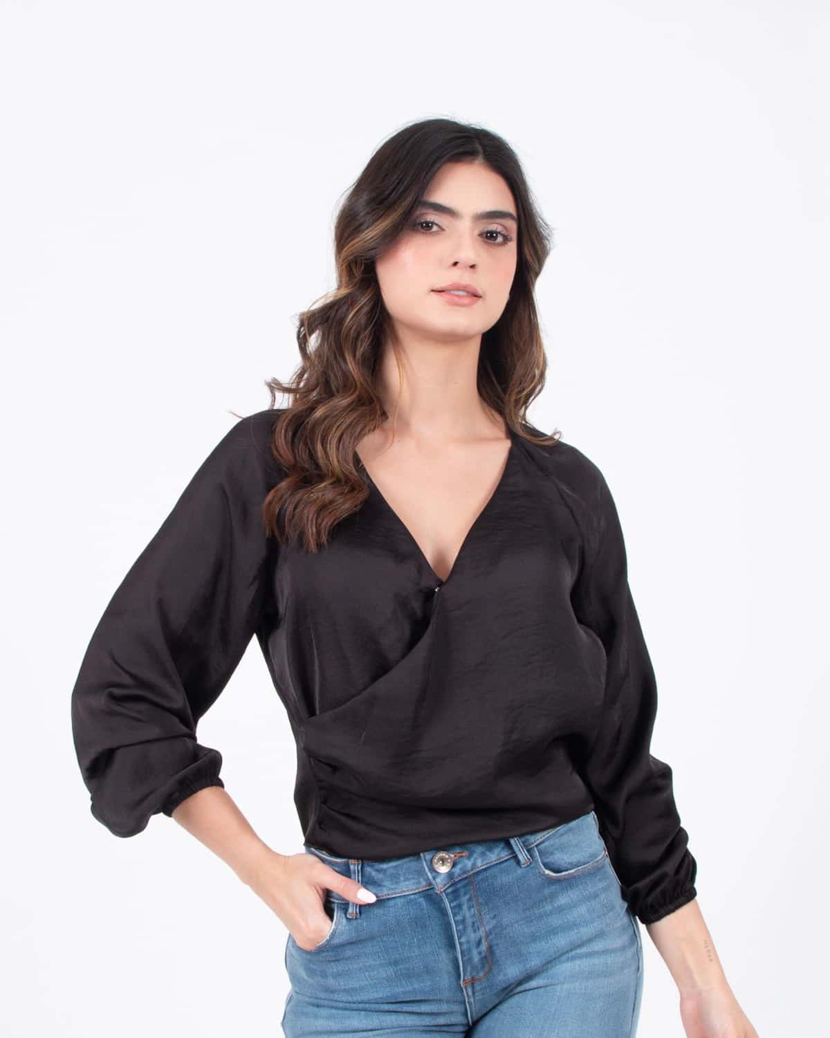 Blusa negra para mujer