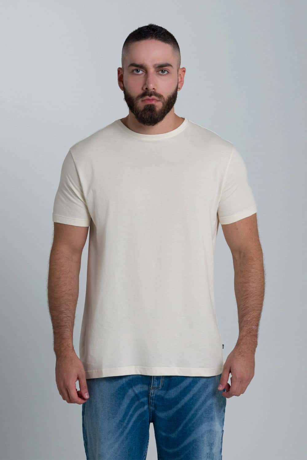 CAMISETA ESTAMPADO LOCALIZADO COLOR IVORY