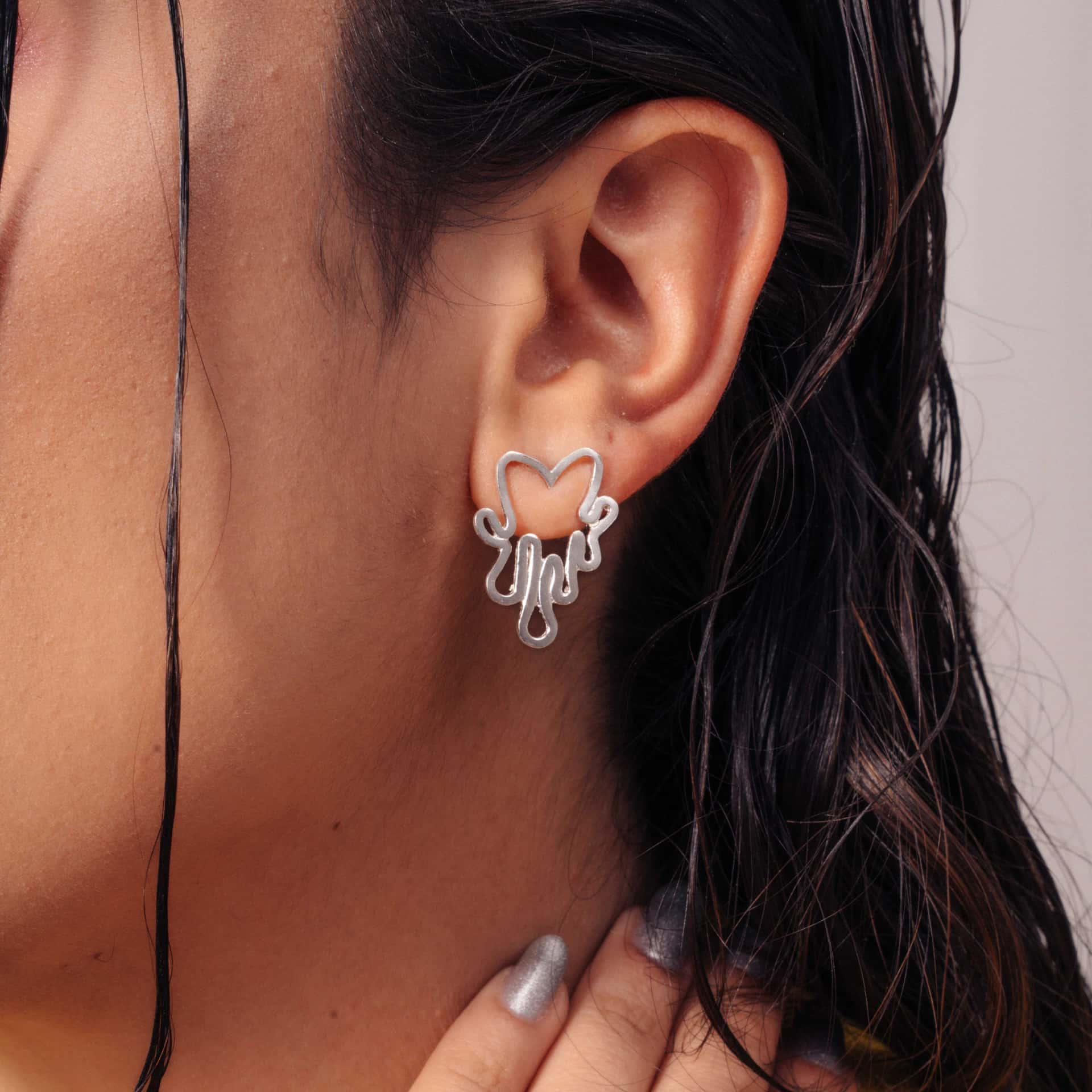 Bleeding Hearts Earrings - miniatura 2