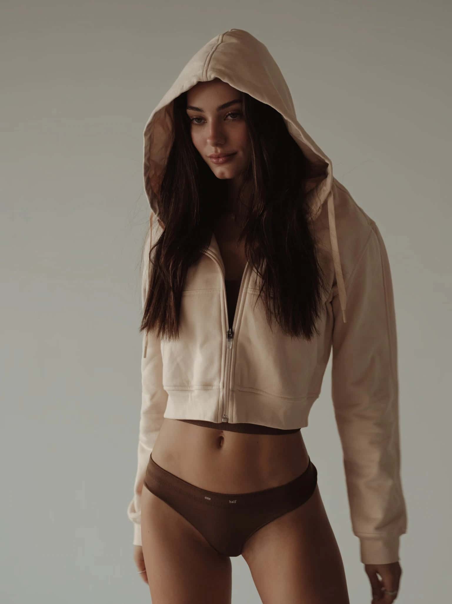 CROPPED ZIP HOODIE - NATURAL
