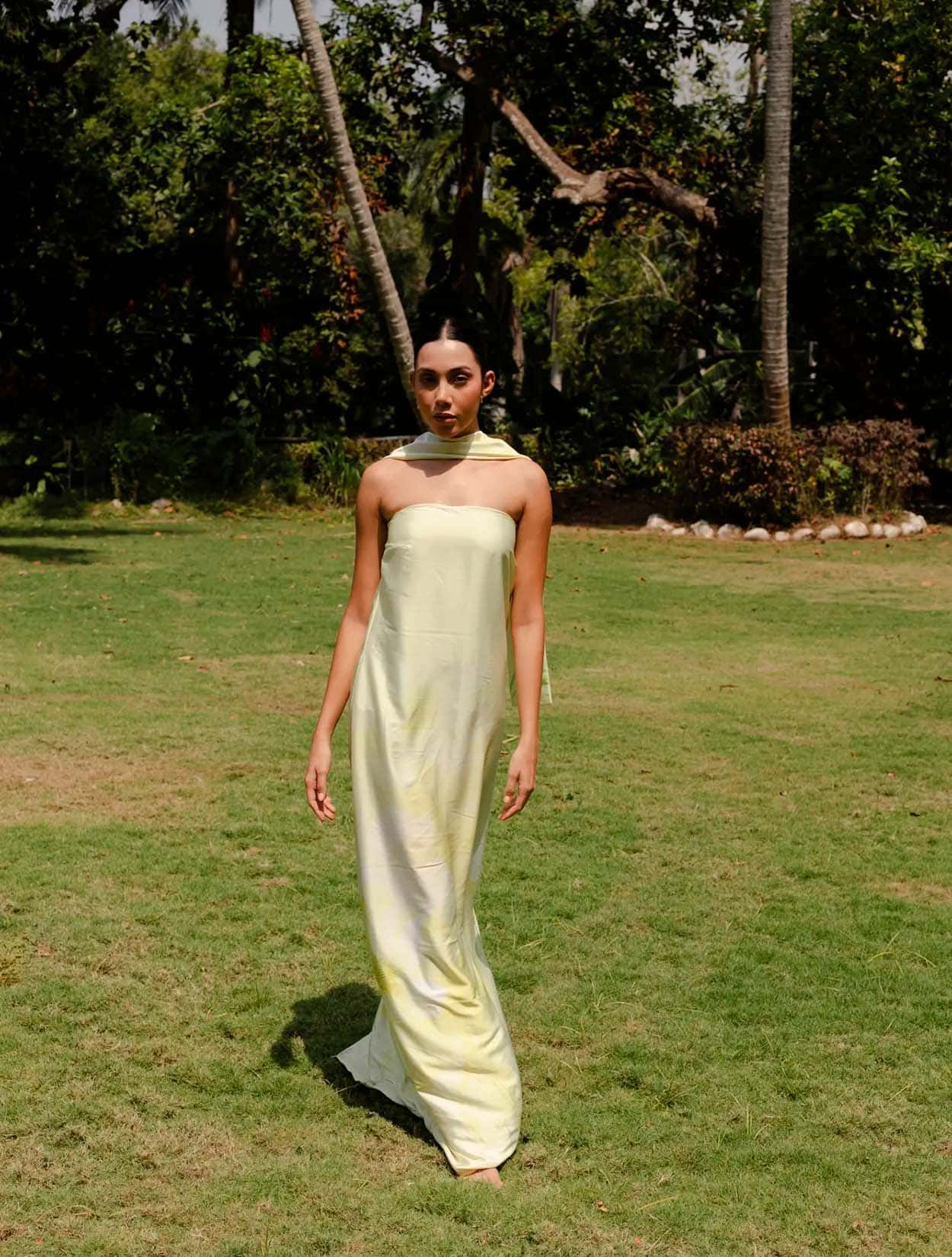 VESTIDO FLOR DE MAYO - miniatura 1