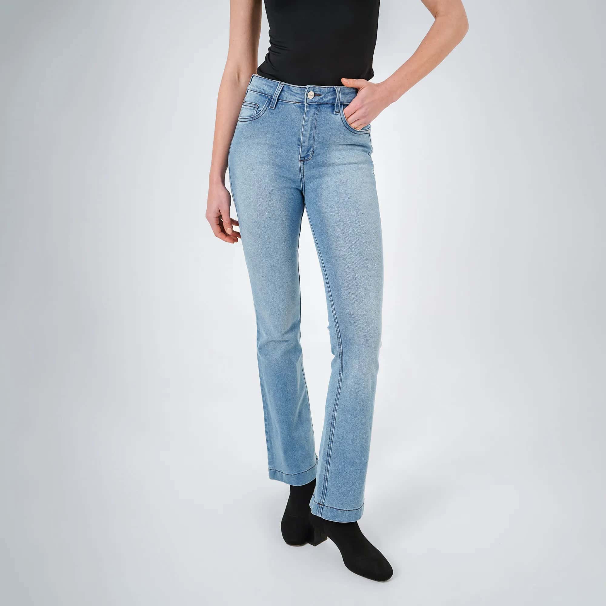 Jean Diva Tiro Medio Bota Skinny