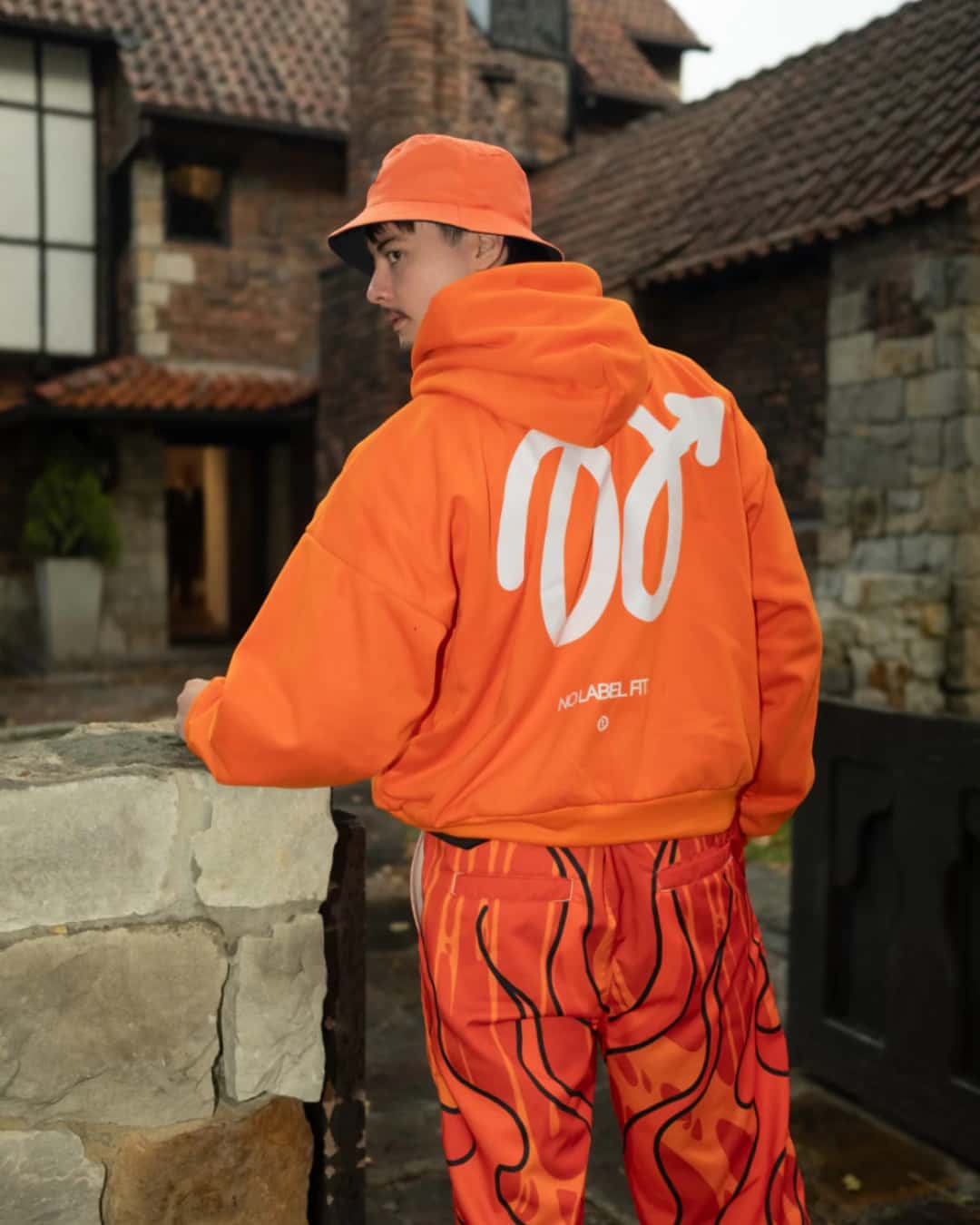 HOODIE ERROR NARANJA - miniatura 2