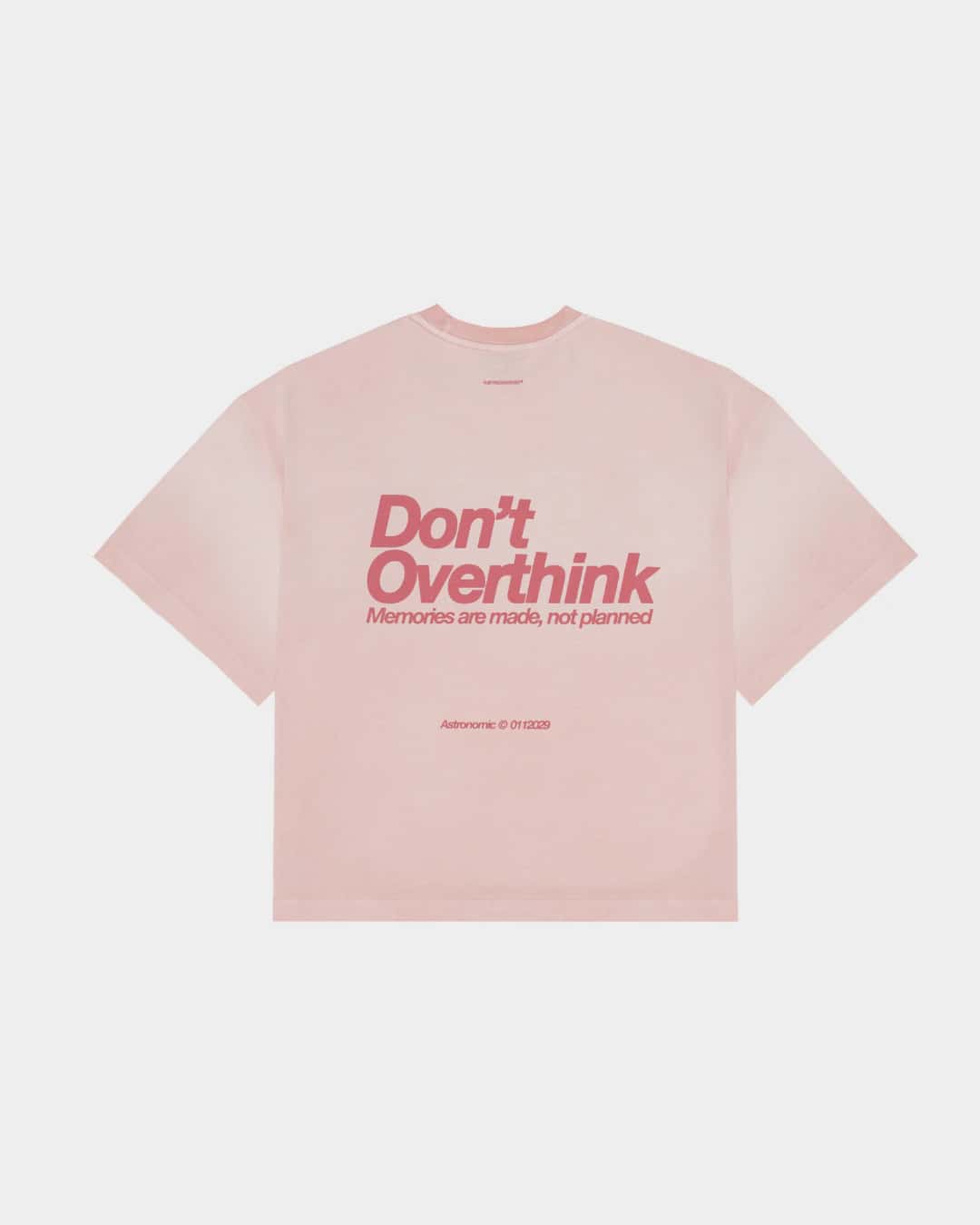 CAMISETA DON'T OVERTHINK - ROSA - miniatura 1