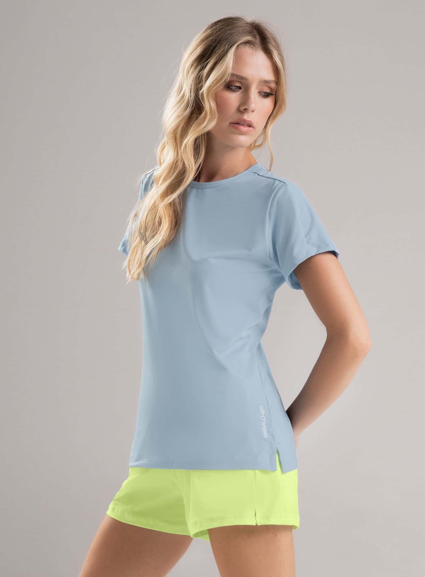 CAMISETA DEPORTIVA ESTAMPADA CORTE LÁSER - PRECIO ESPECIAL