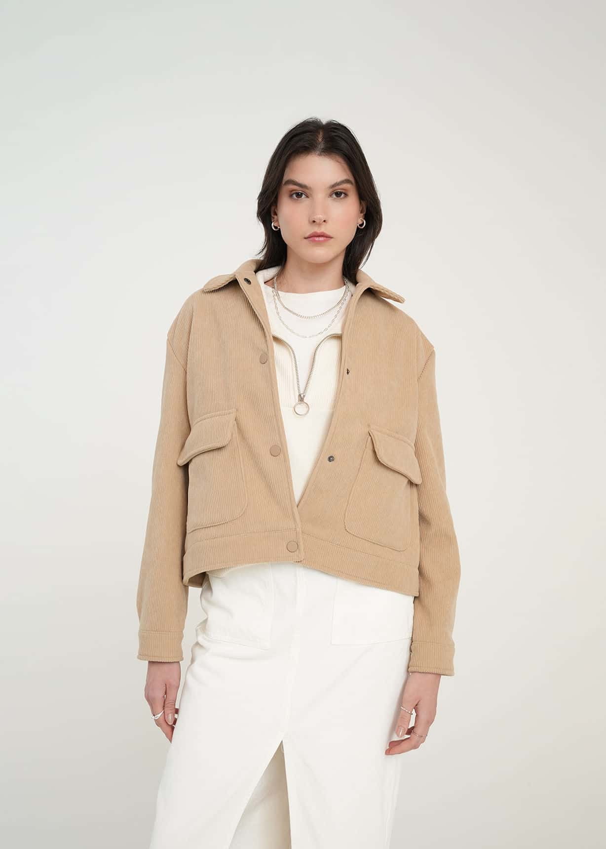 Chaqueta en corduroy con botones