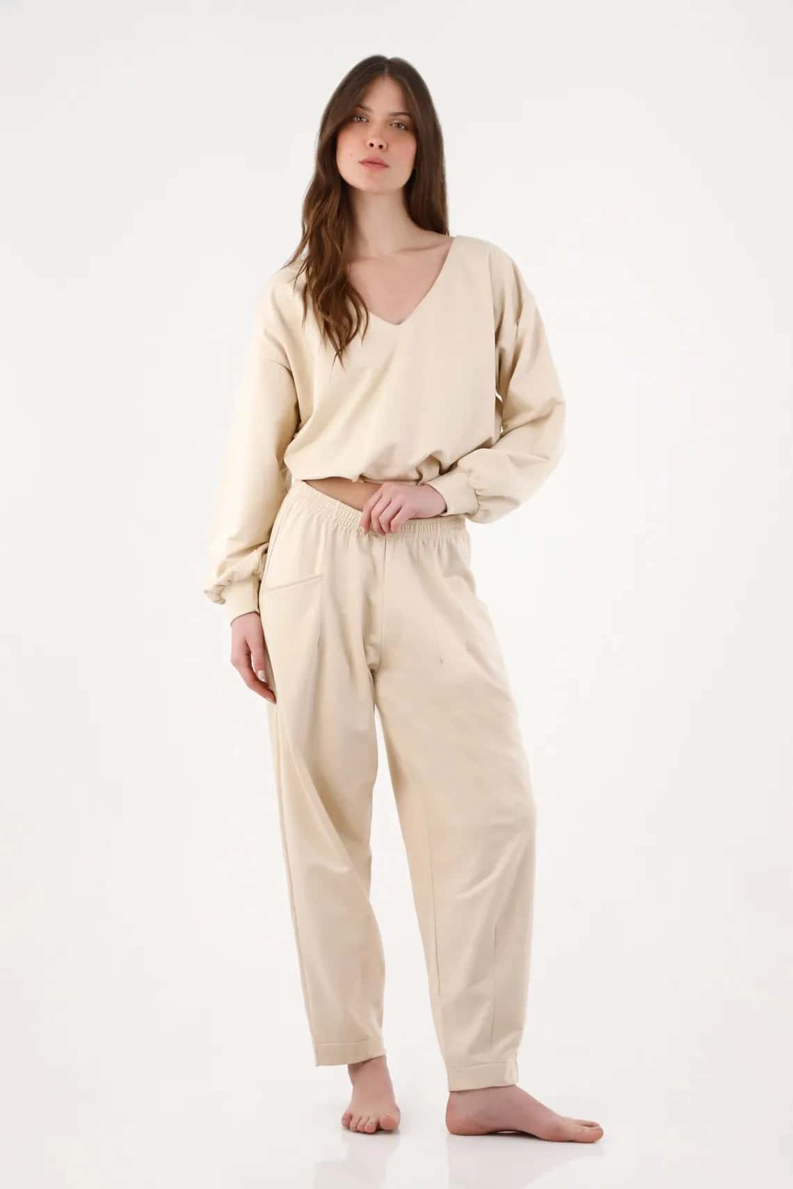Pantalón para mujer algodón beige fit relajado con cintura elástica