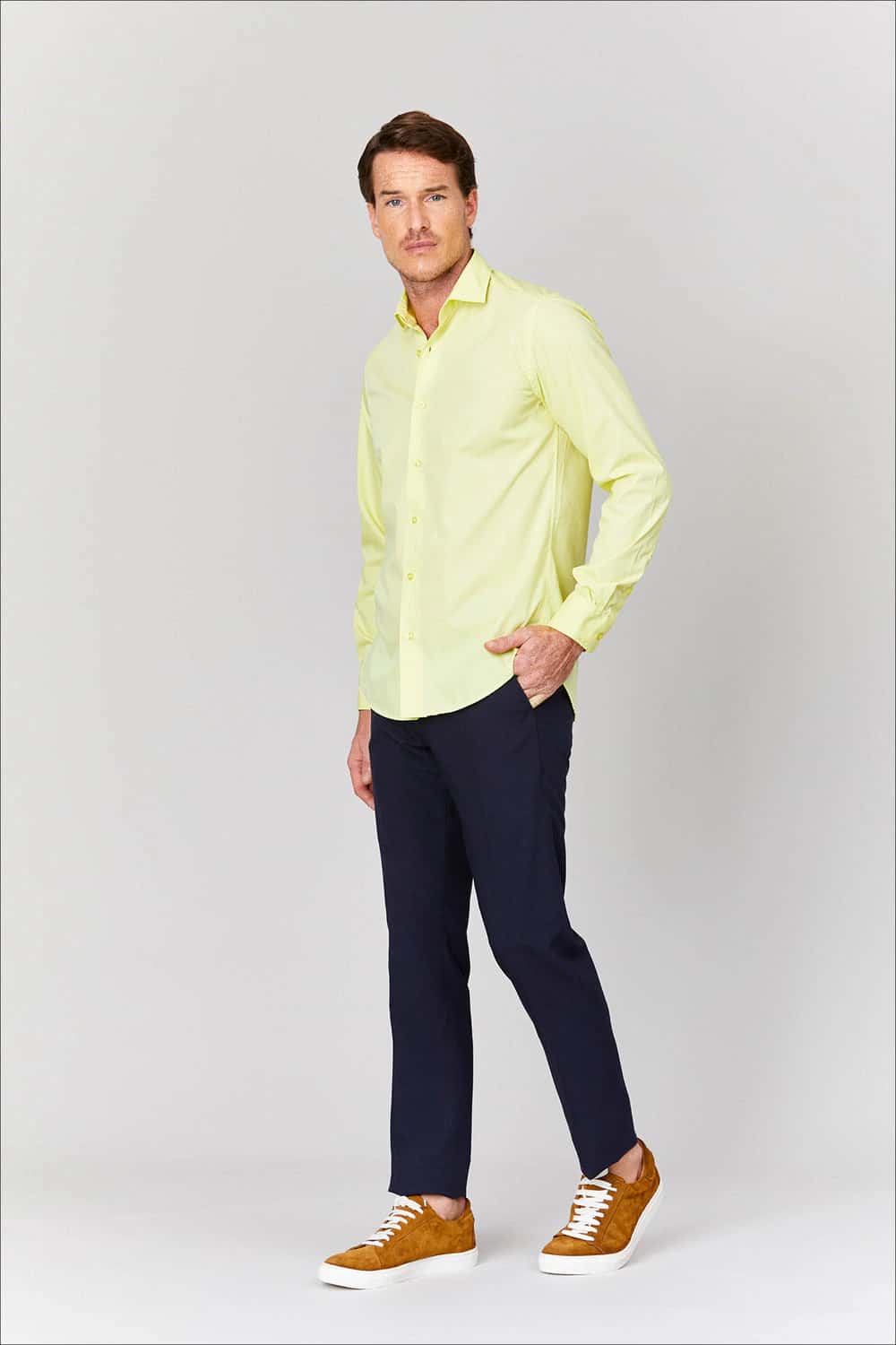 Men's basic yellow cotton muslin shirt
