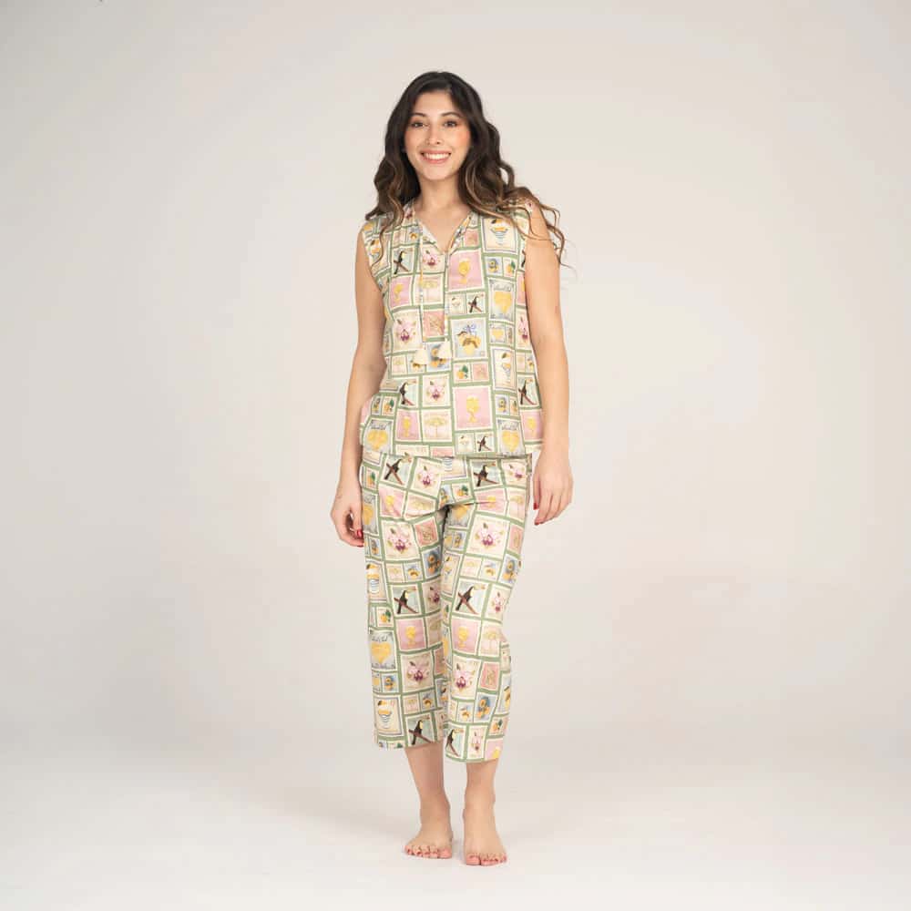Conjunto de Pijama Pantalón Capri Estampilla.