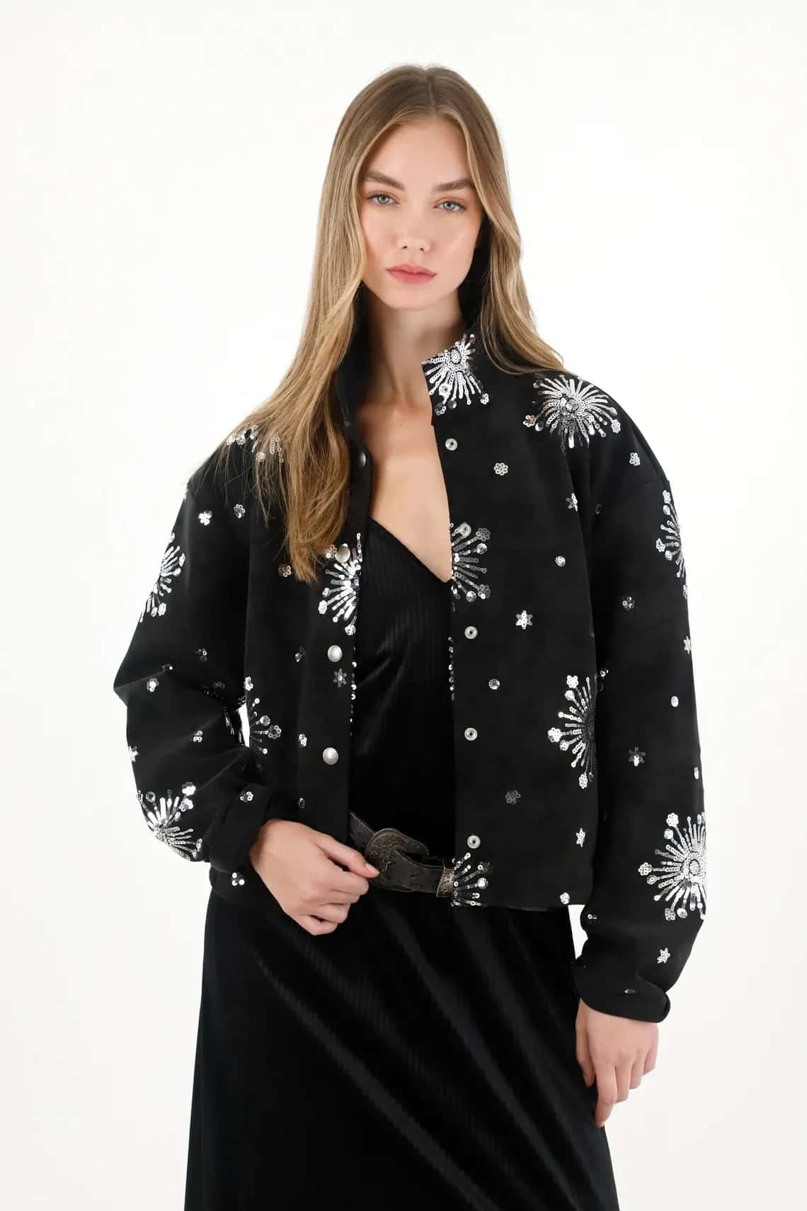 Chaqueta con detalles de lentejuelas para mujer