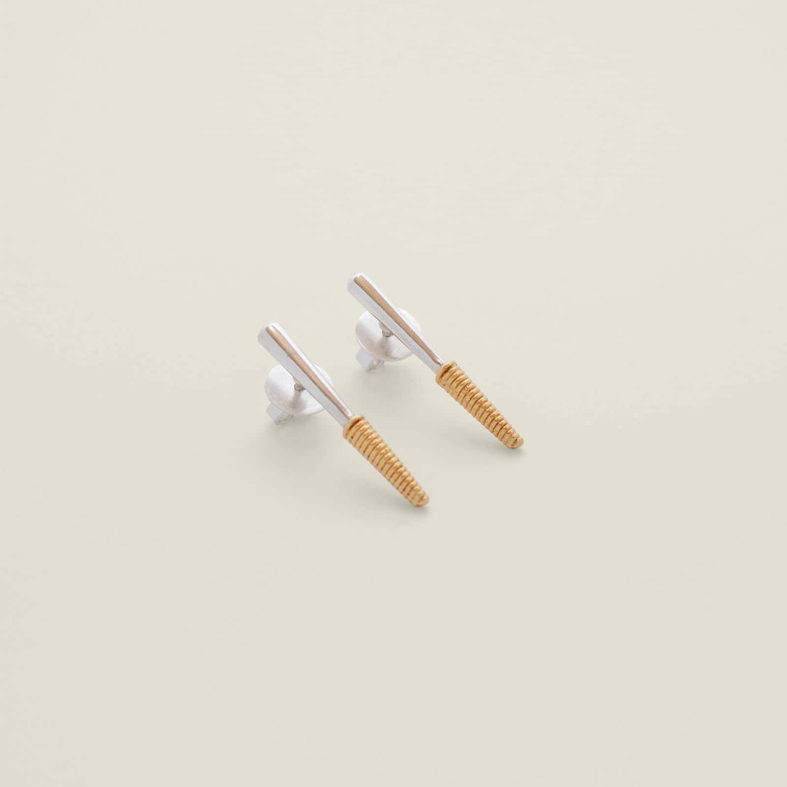 Grand Pech Studs