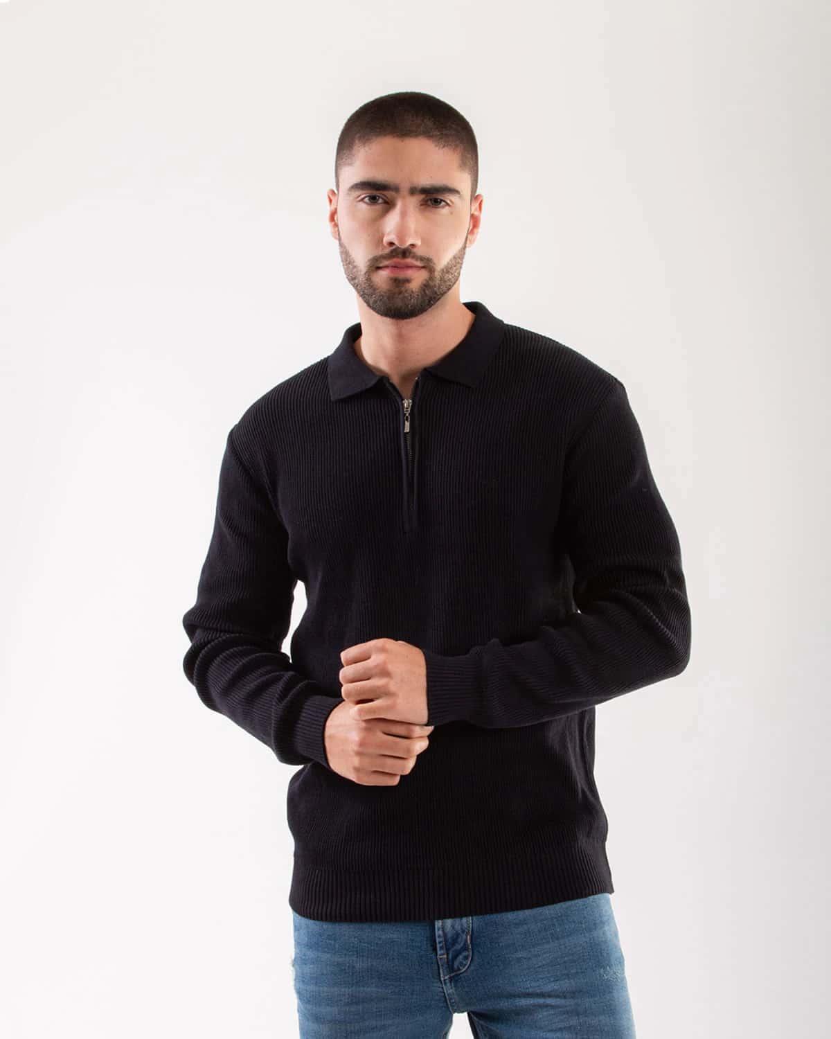 Sweater negro para hombre