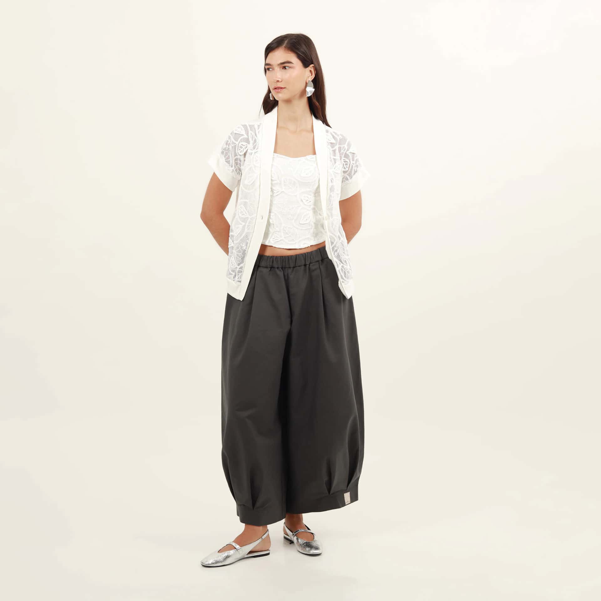 Blusa cuello v manga corta - miniatura 4