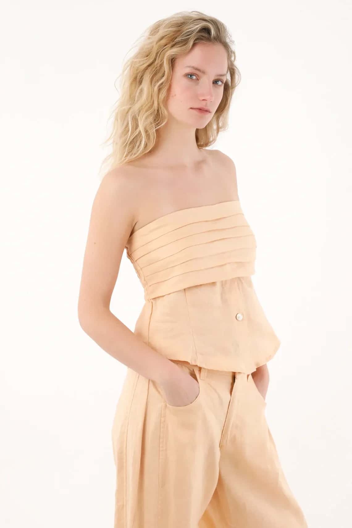Camisa strapless en lino naranja para mujer