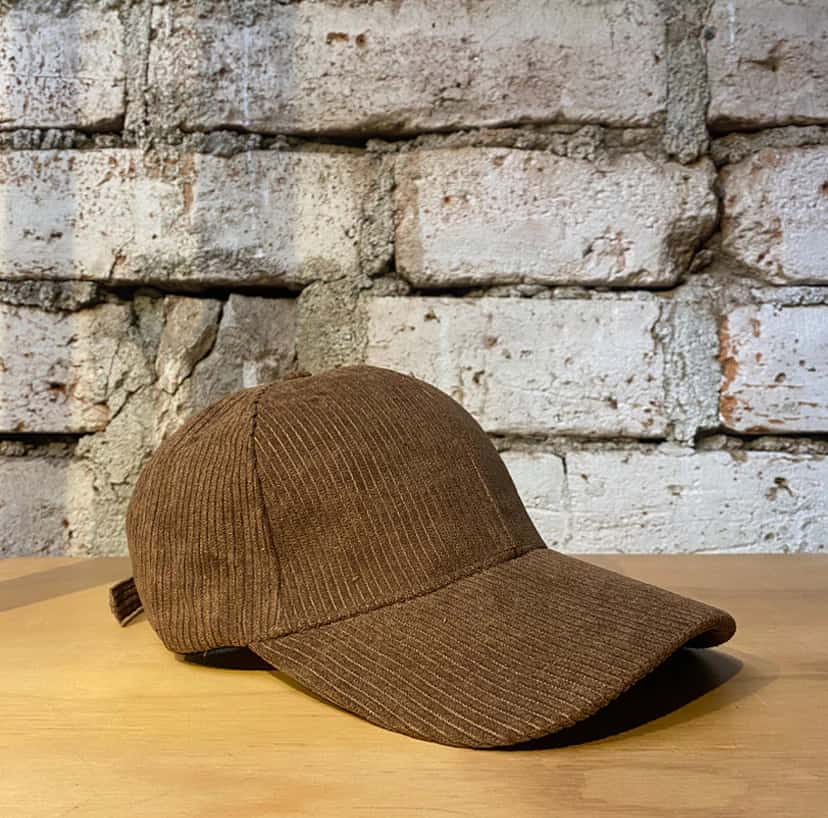 Gorra Clásica en Corduroy Para Hombre Café