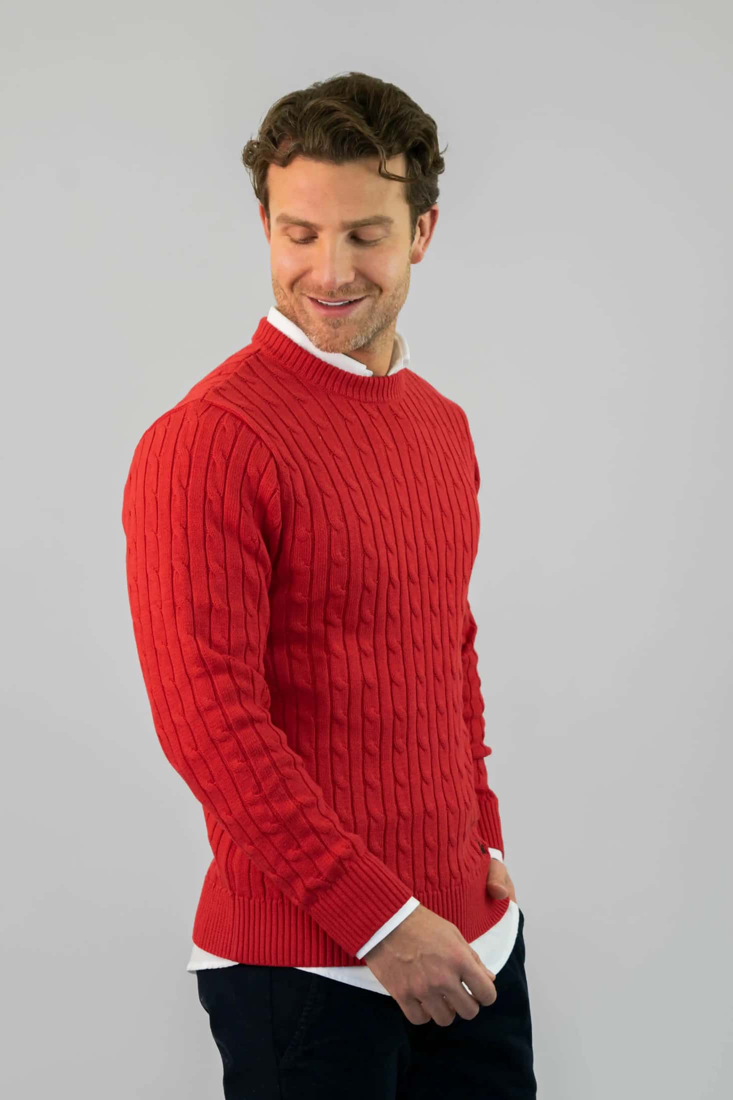 Suéter trenzado cuello redondo Hombre Rojo