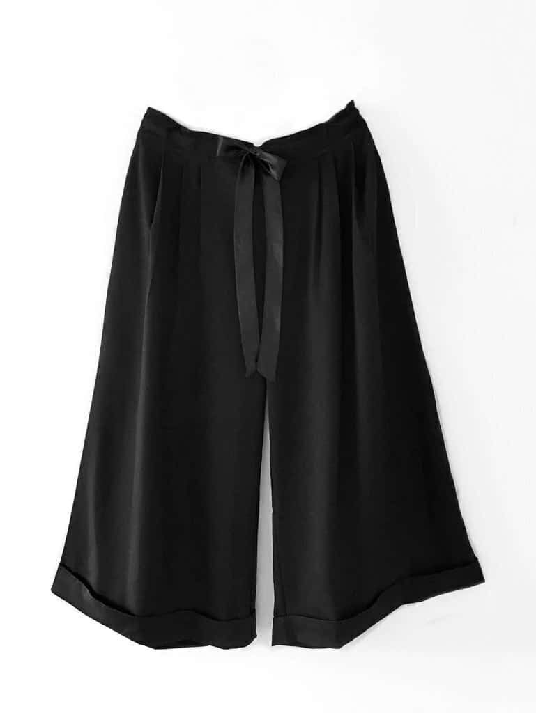 BLACK BRITO