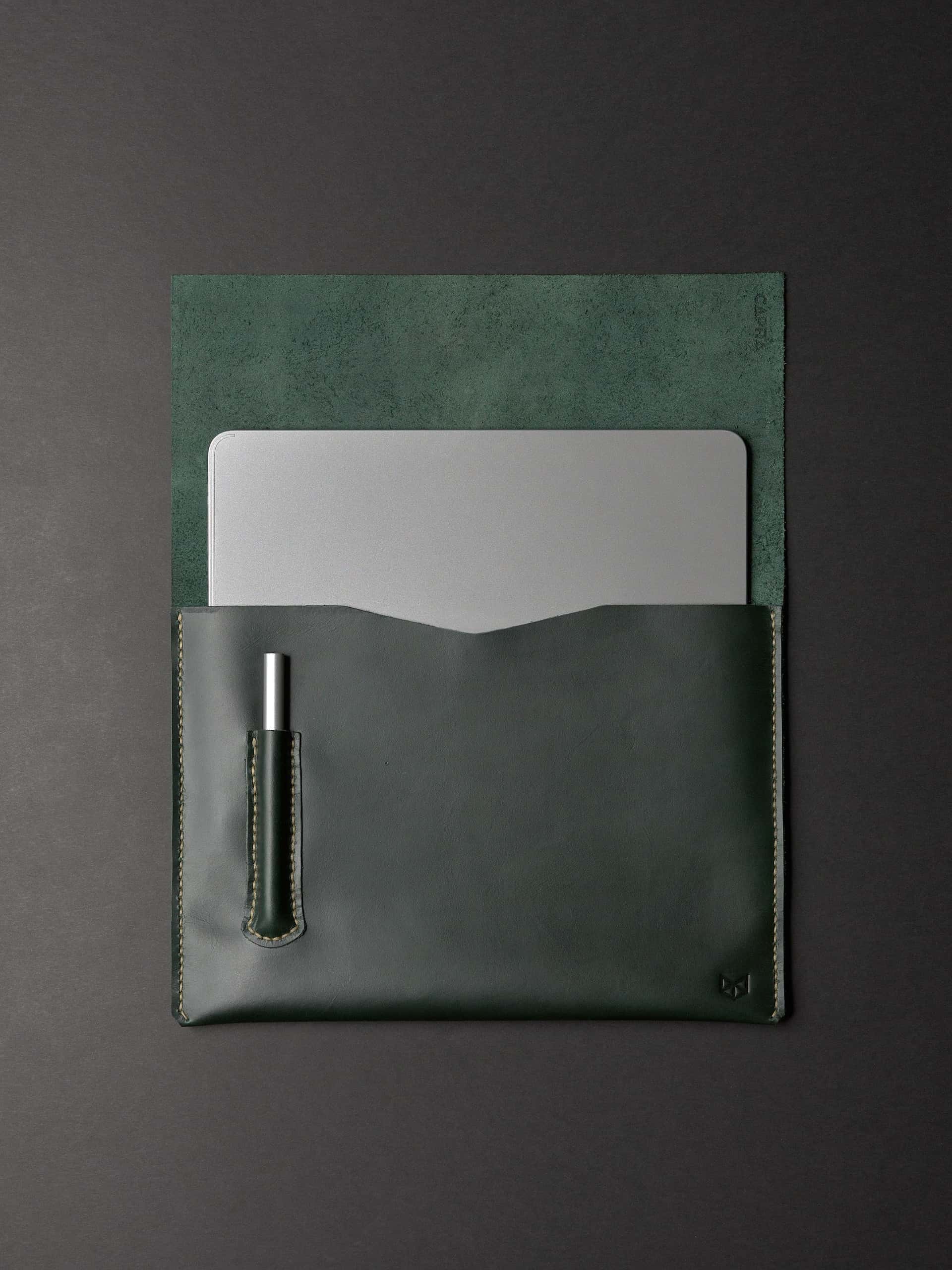 Draftsman 2 reMarkable Sleeve · Green