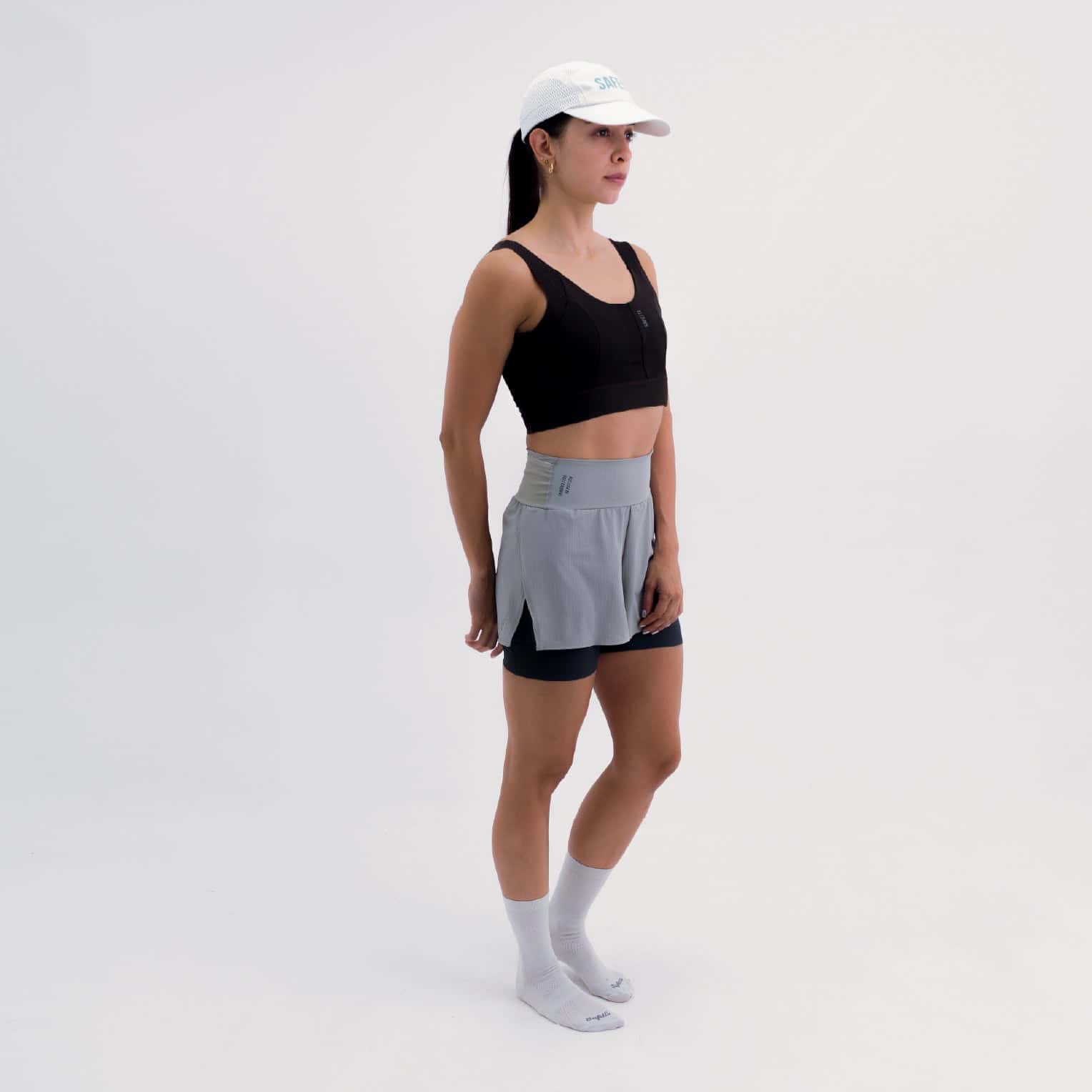 PANTALONETA RUNNING/PÁDEL BREEZE GRAY PARA MUJER - miniatura 3