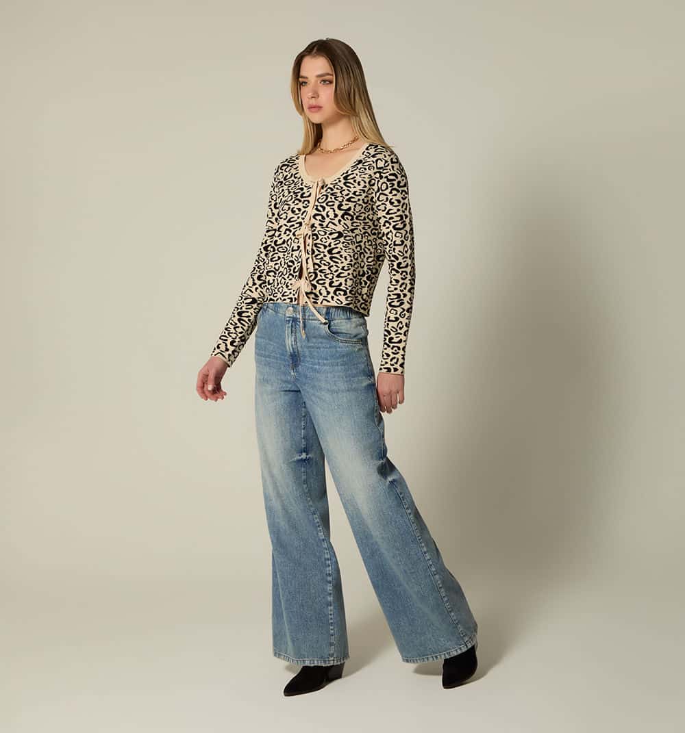 Cardigan tejido con amarres