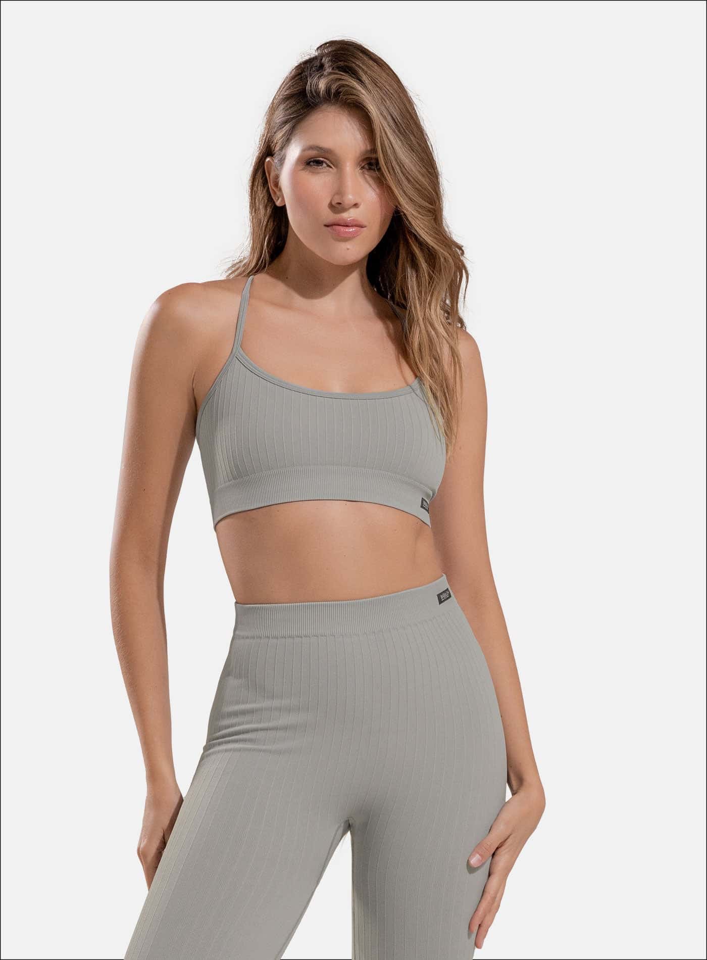 TOP DEPORTIVO SIN COSTURAS - PRECIO ESPECIAL