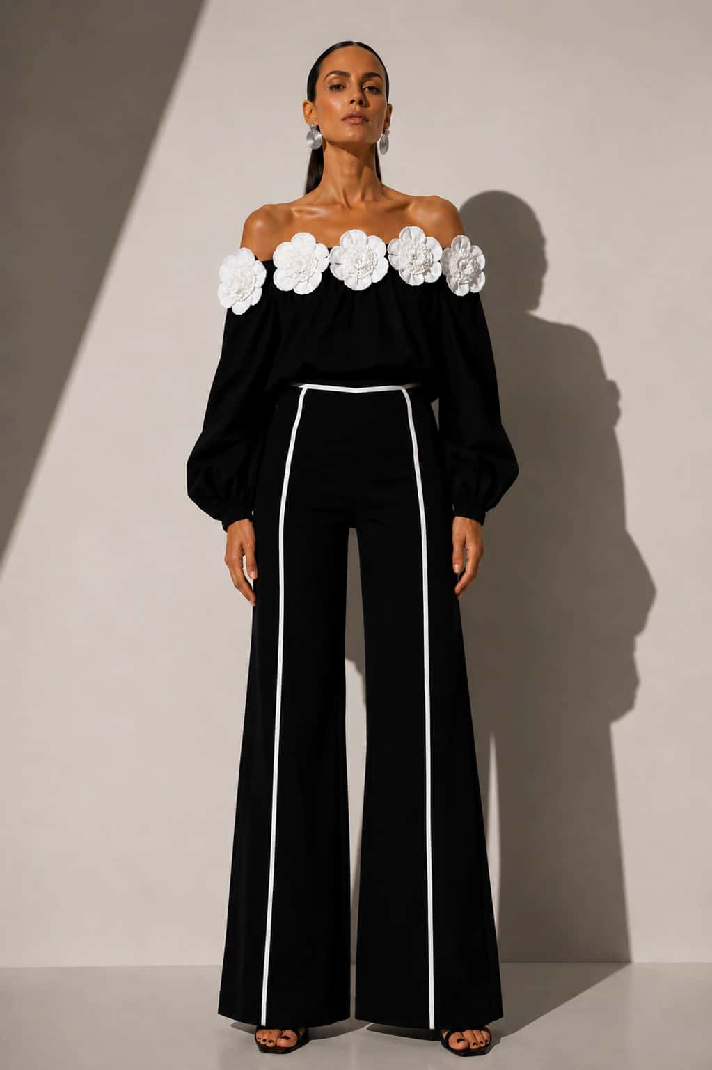 Blusa Magnoleah negra + Blanca - miniatura 6