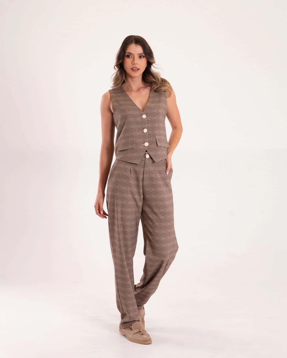 Pantalon caqui de cuadros para mujer
