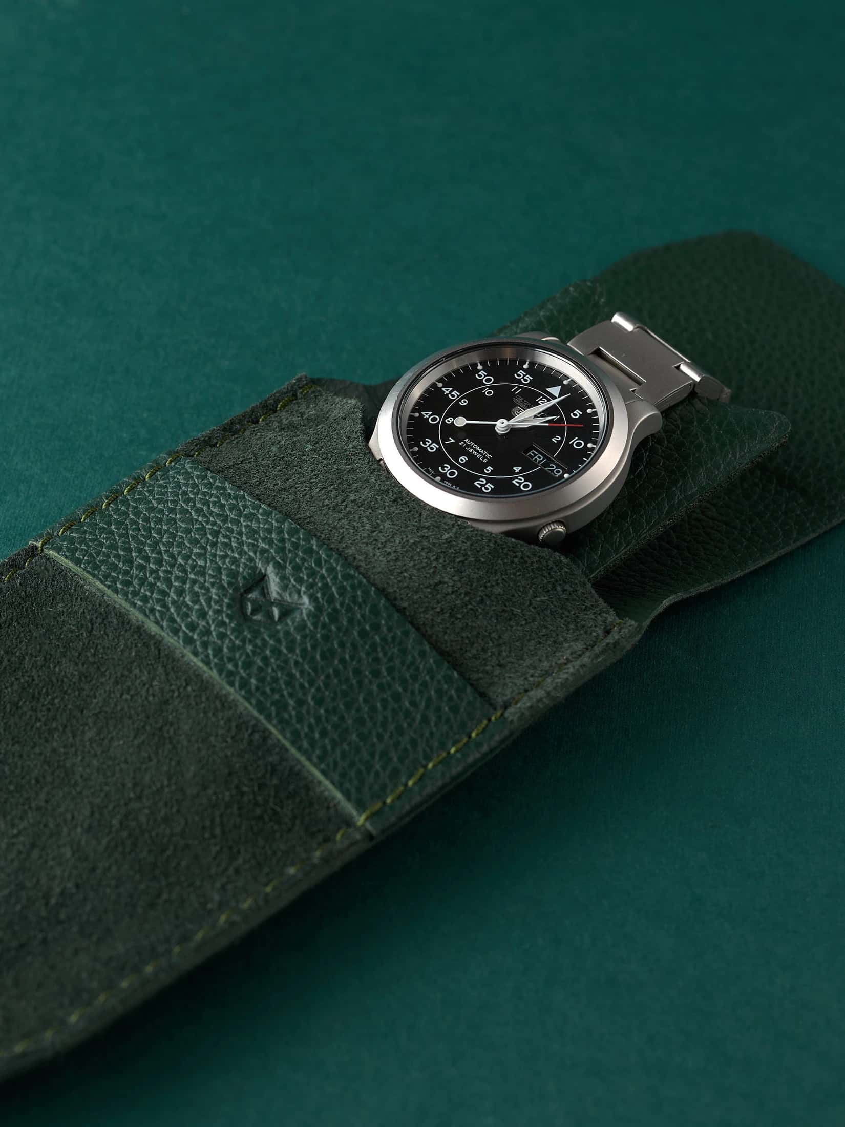 Suede Watch Pouch · Green