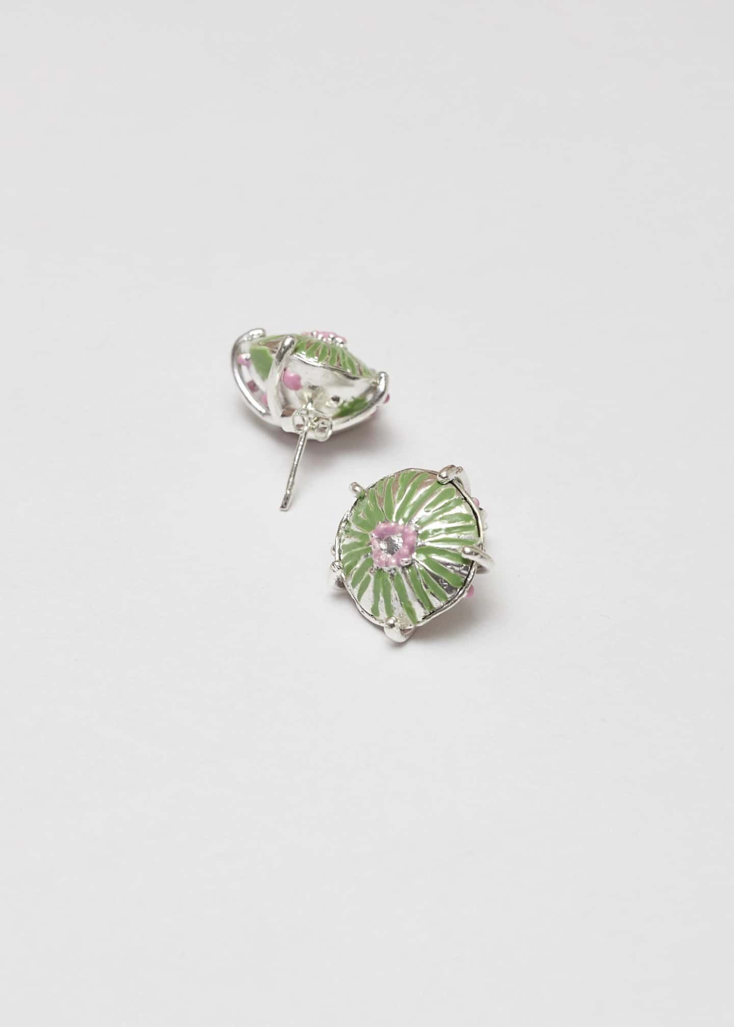 Aretes midi sombrerito pistacho lila