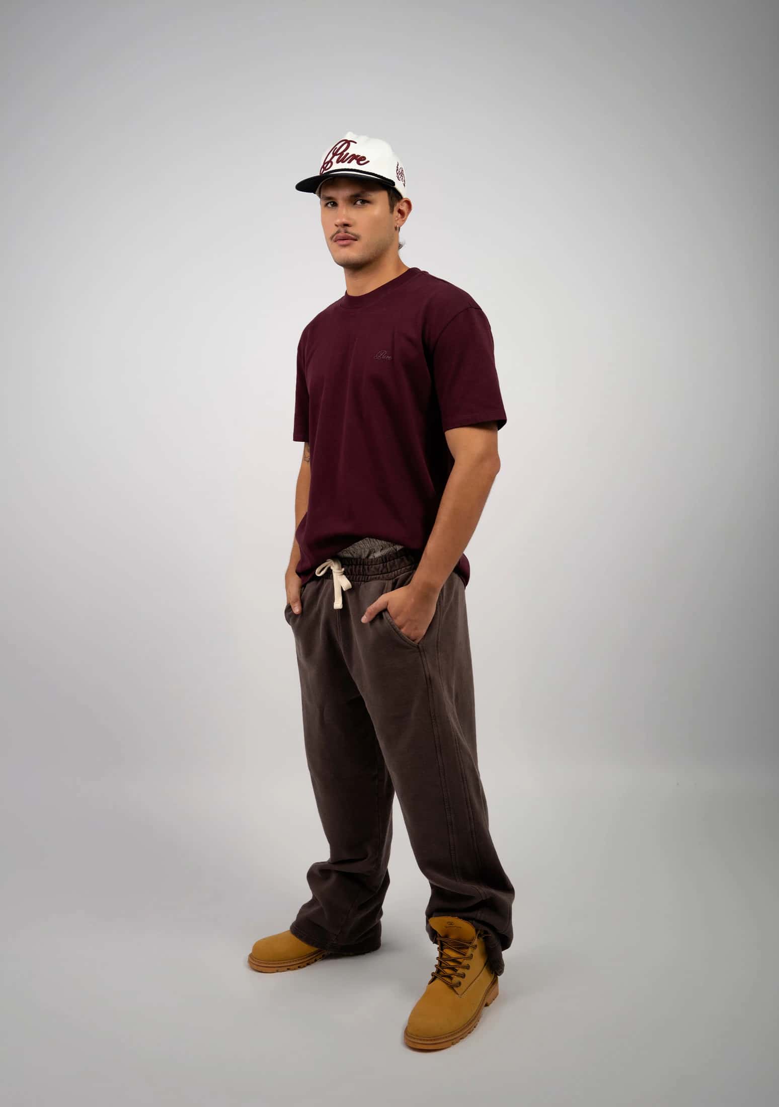 Classic Burgundy T-Shirt - miniatura 4