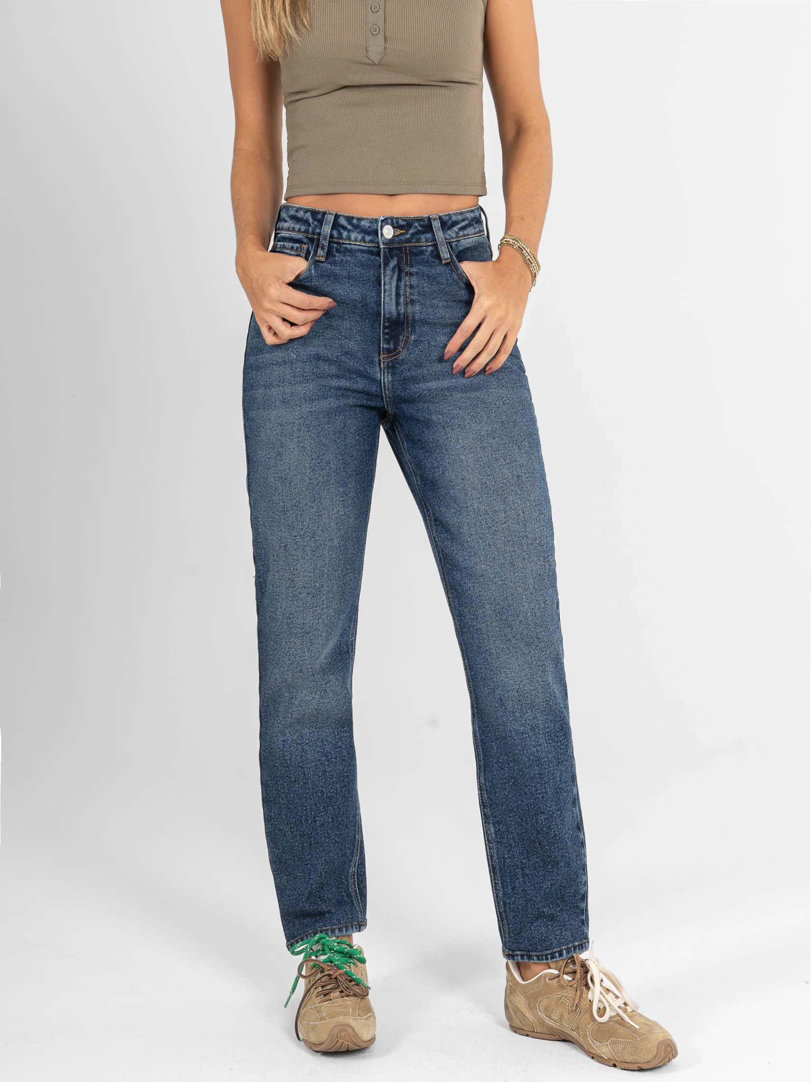 Ref: 066591 Jean Mom fit, slim cropped, stretch, tiro alto, tono azul medio oscuro