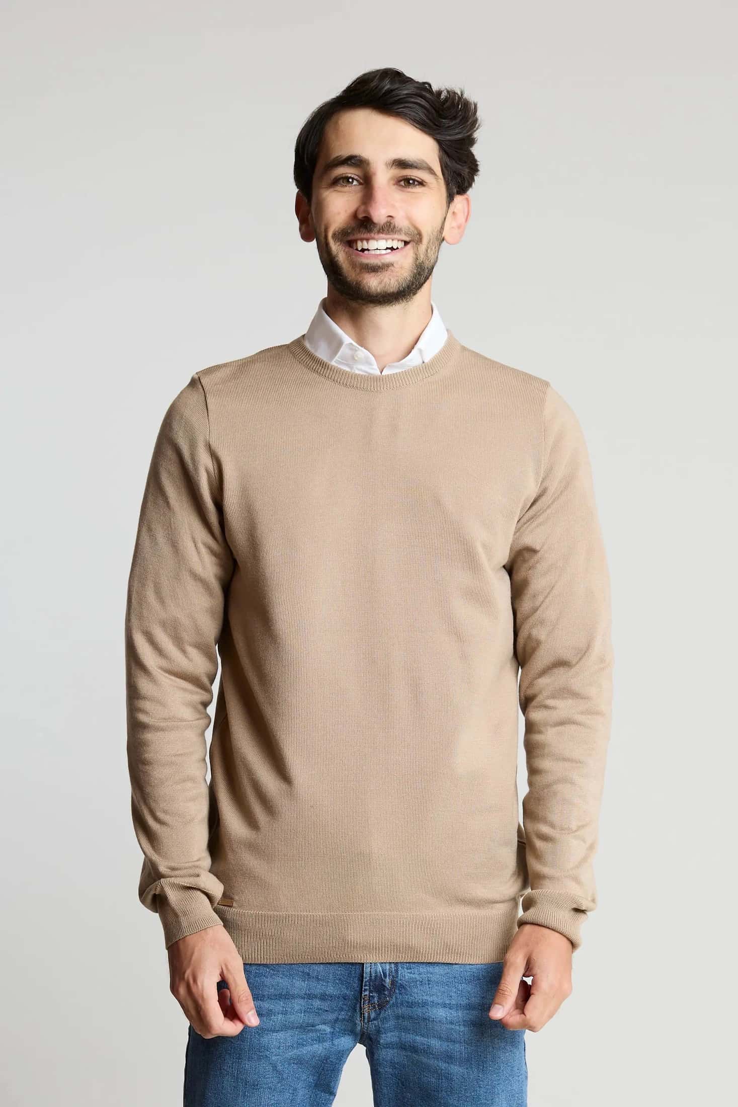 Sueter tejido básico beige