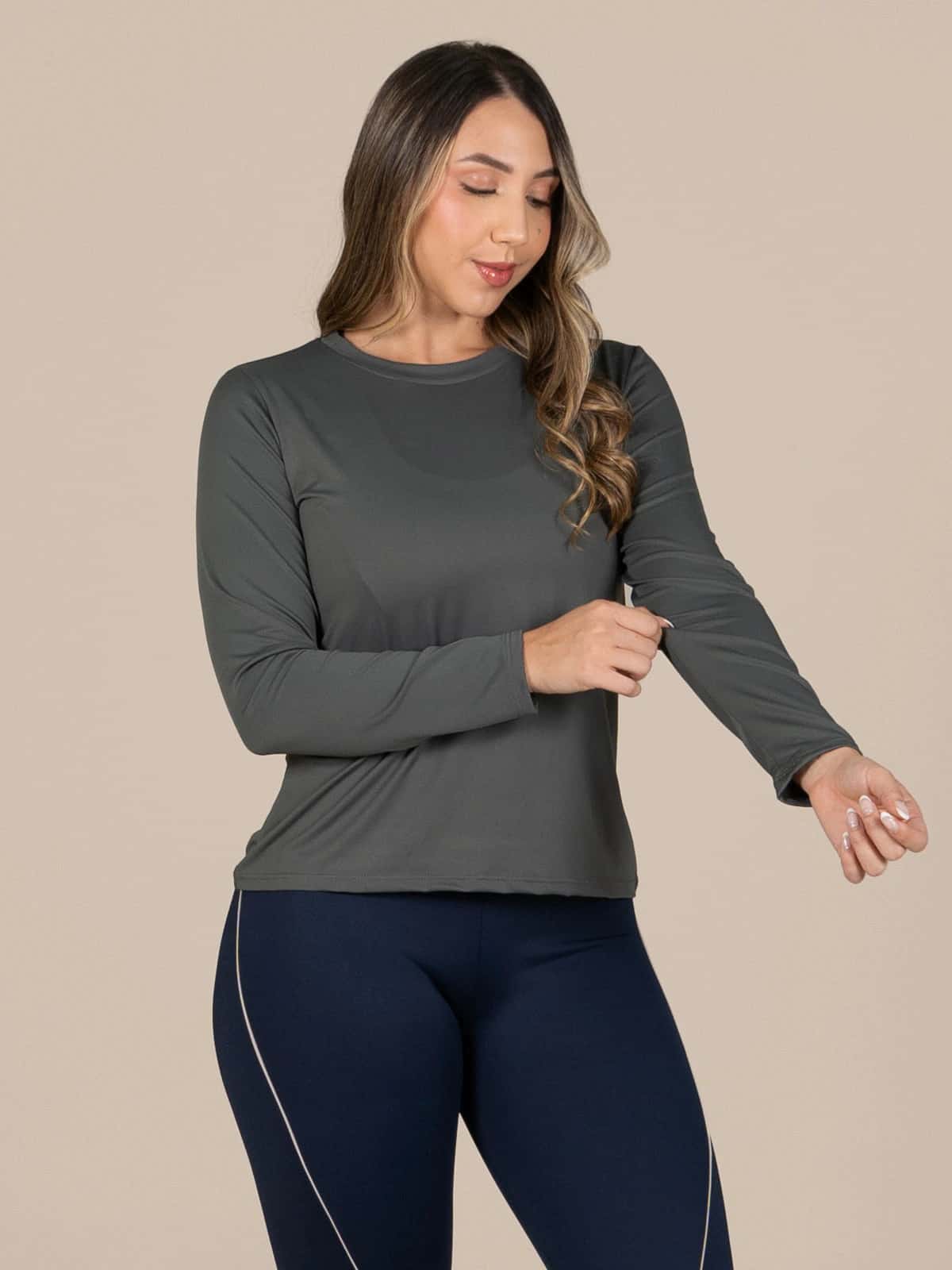 Buzo basico femenino ibiza gris raton