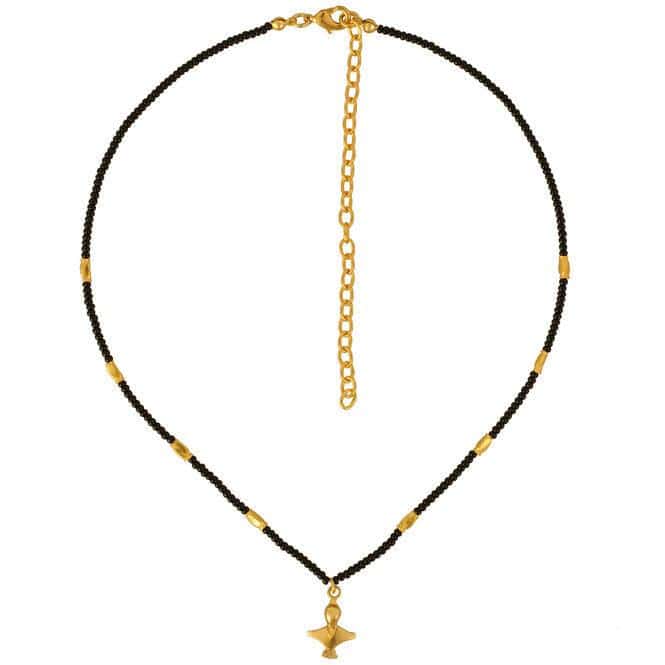 Collar negro mini y dije ave en vuelo Tolima
