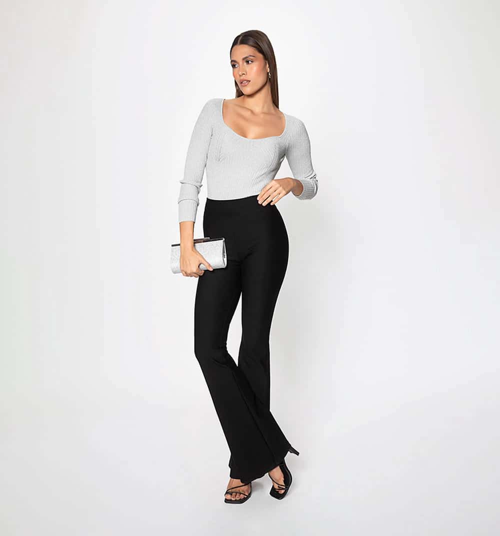 Blusa tejida cuello corazón