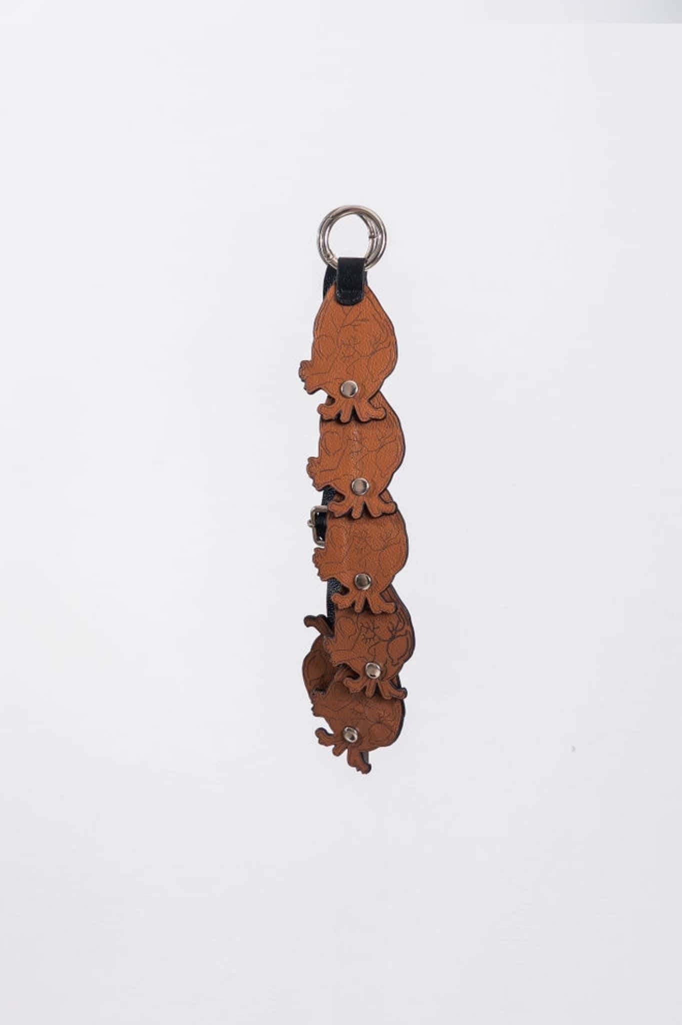 BROWN HEART STRAP