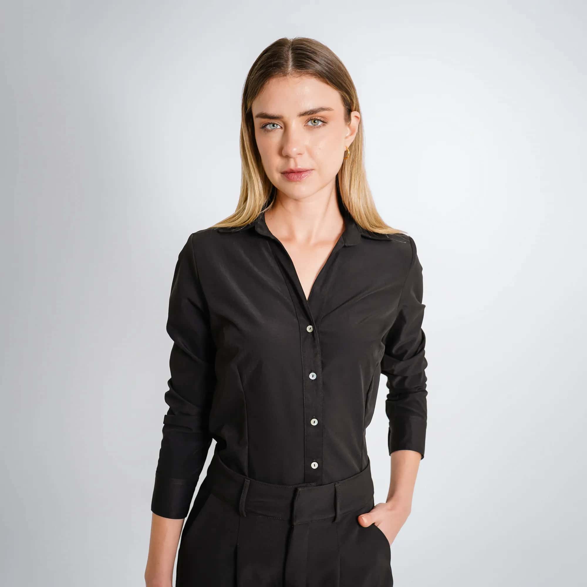 Blusa Cuello Camisero Manga Larga