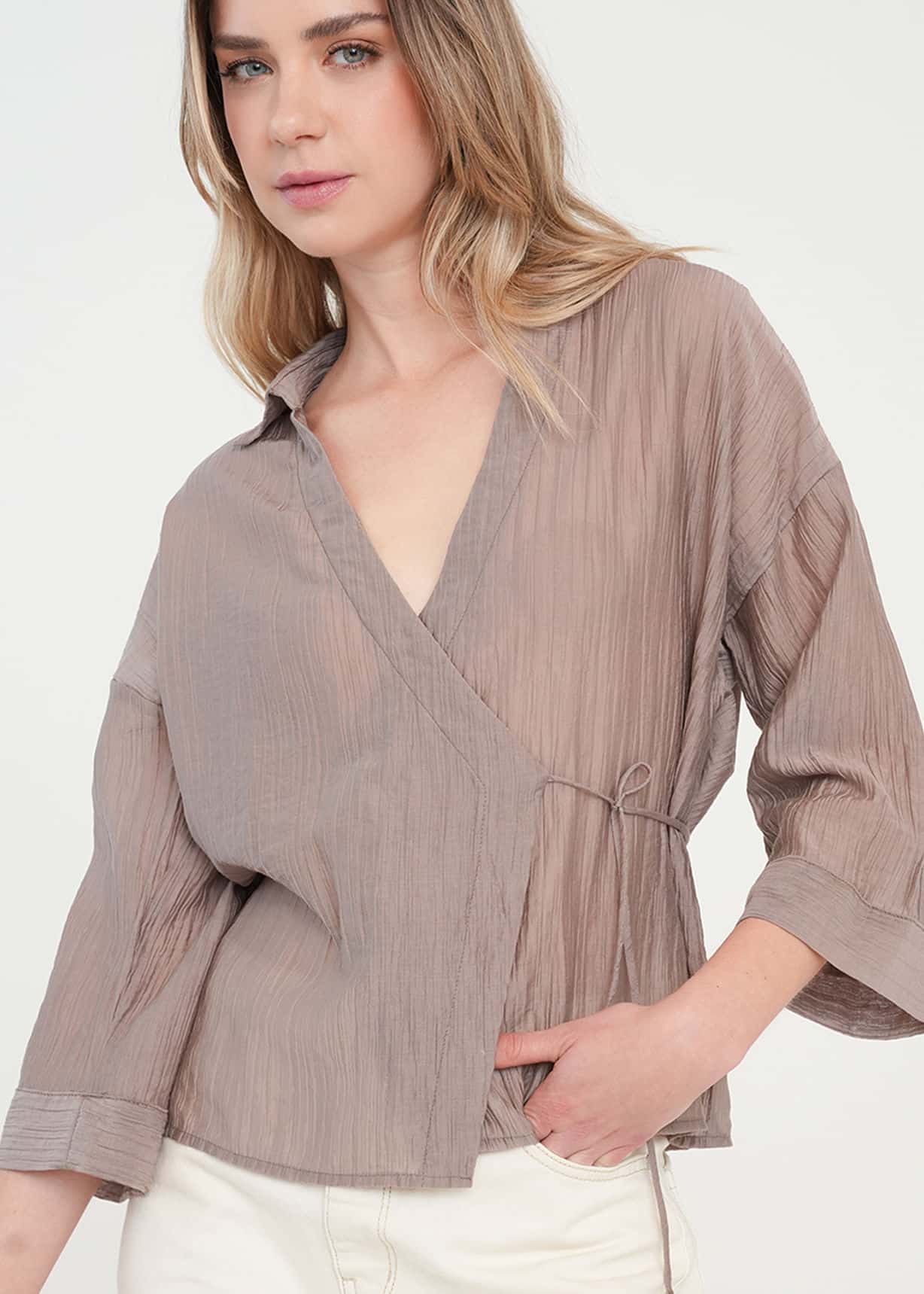 Camisa manga larga con transparencia