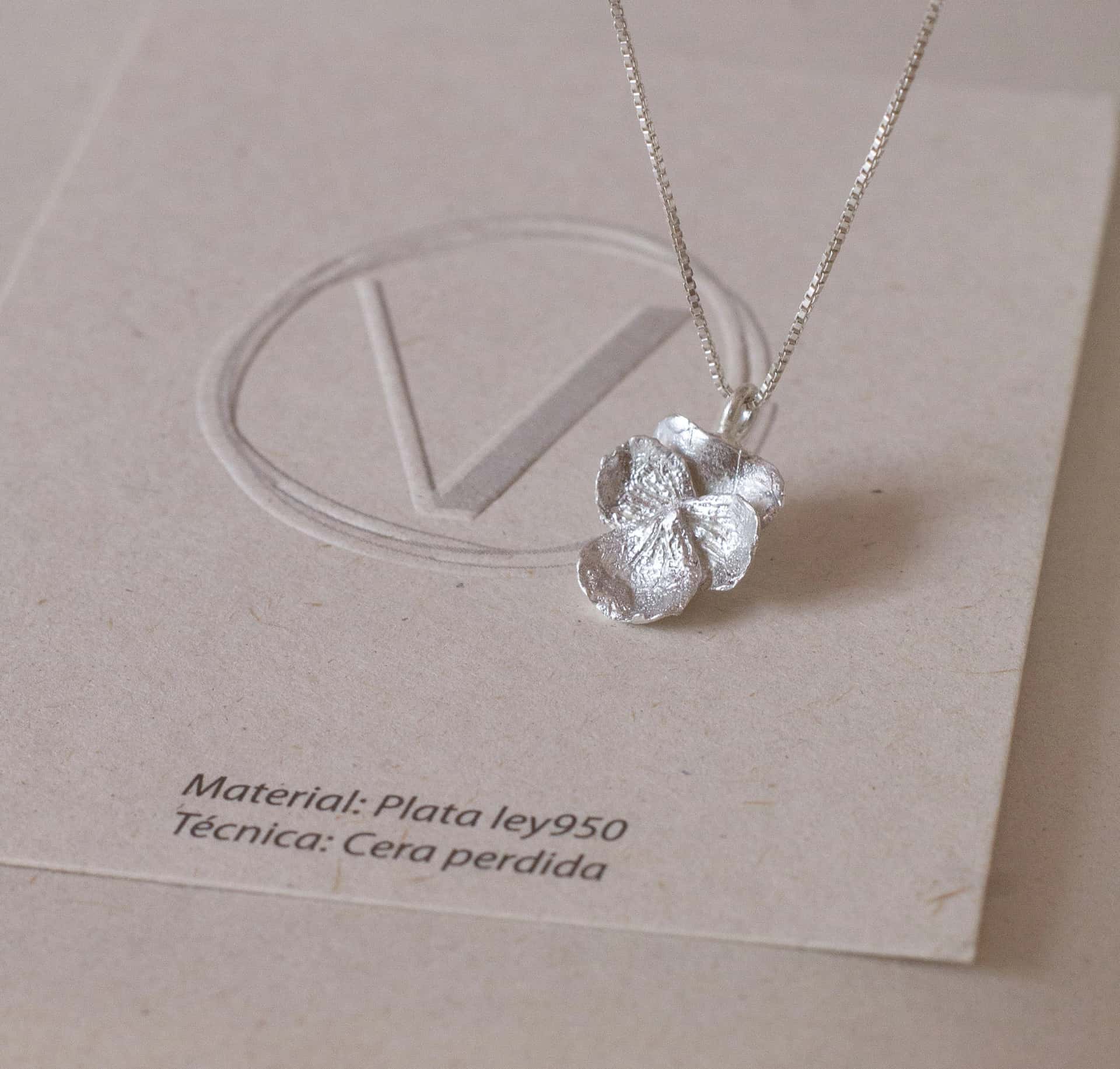 Collar Flor imperfecta (Plata ley950) - miniatura 2