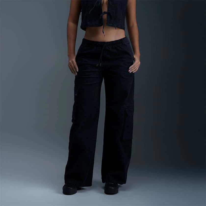 Pantalón Negro Cargo Mujer