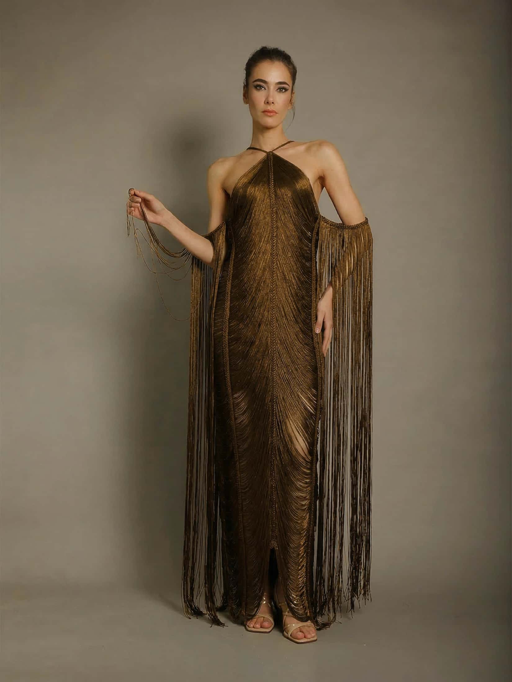 VESTIDO PELTA