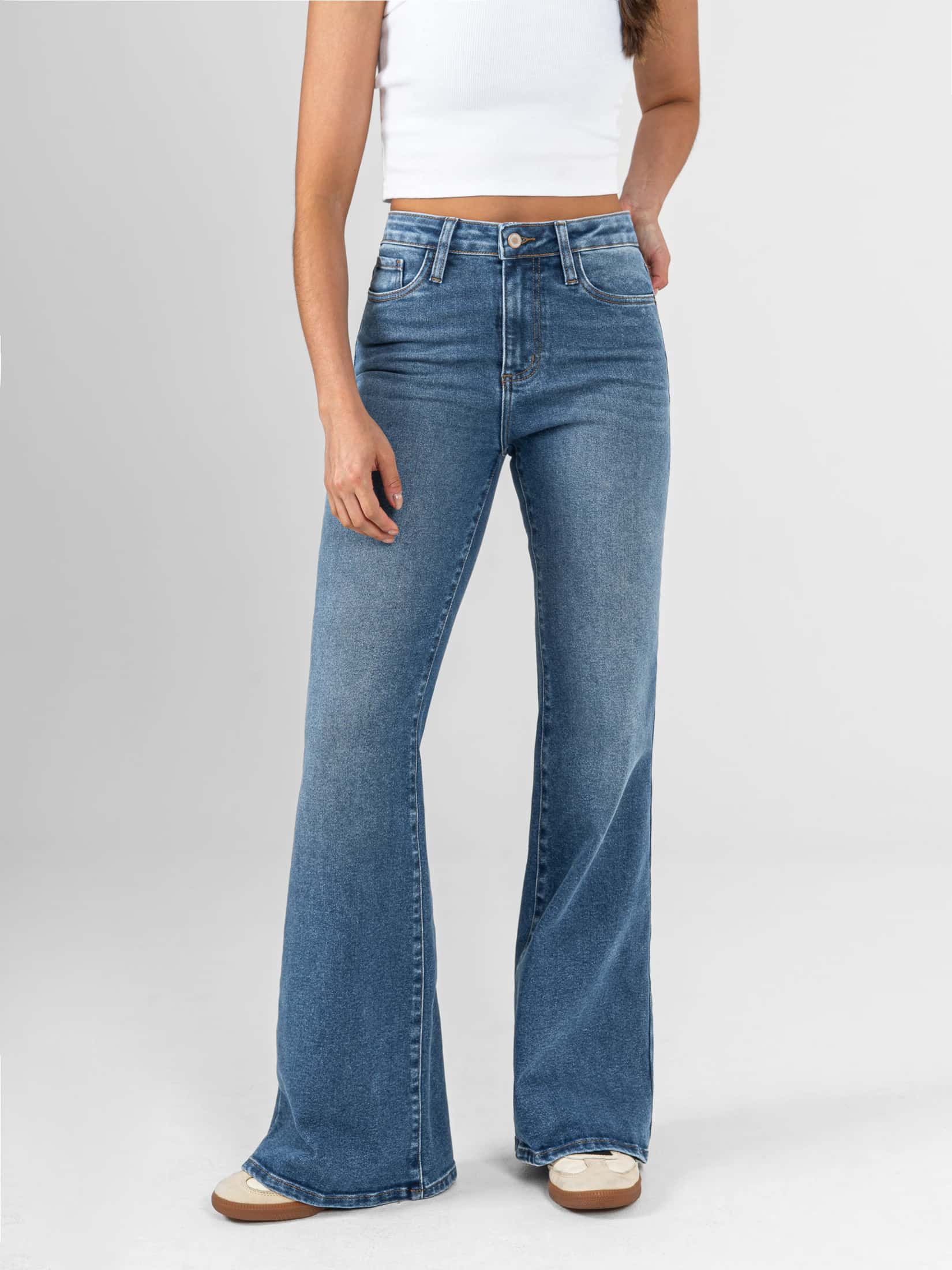 Ref: 066434 Jean flare stretch, bota ancha, tiro alto, tono azul medio