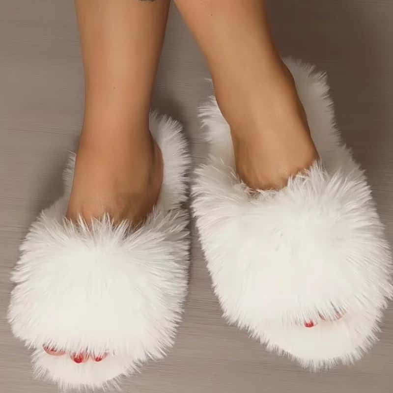PANTUFLAS BLANCAS PELUDAS