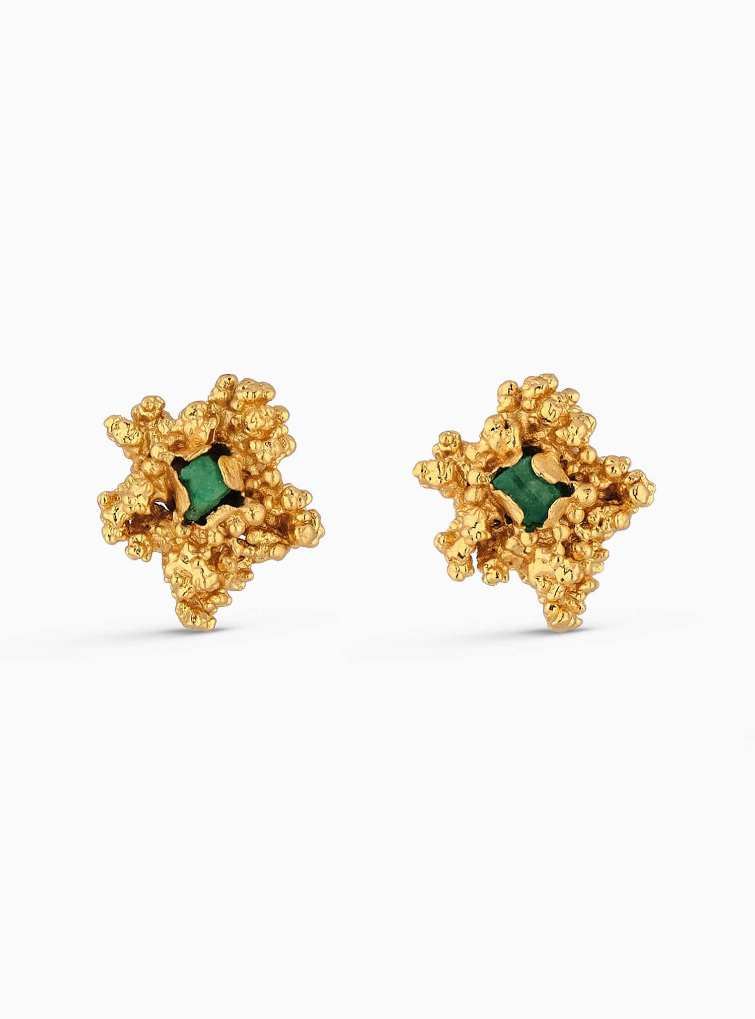 Aura Emerald Chunk studs Mid